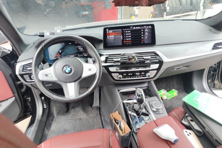 Used BMW 5 Series 2023 530Li Leading Model M Sport Package Center Console