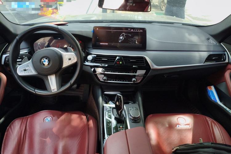 Used BMW 5 Series 2023 530Li Leading Edition Luxury Package Center Console