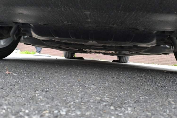 Used BMW 5 Series 2023 530Li Leading Model M Sport Package Chassis Front