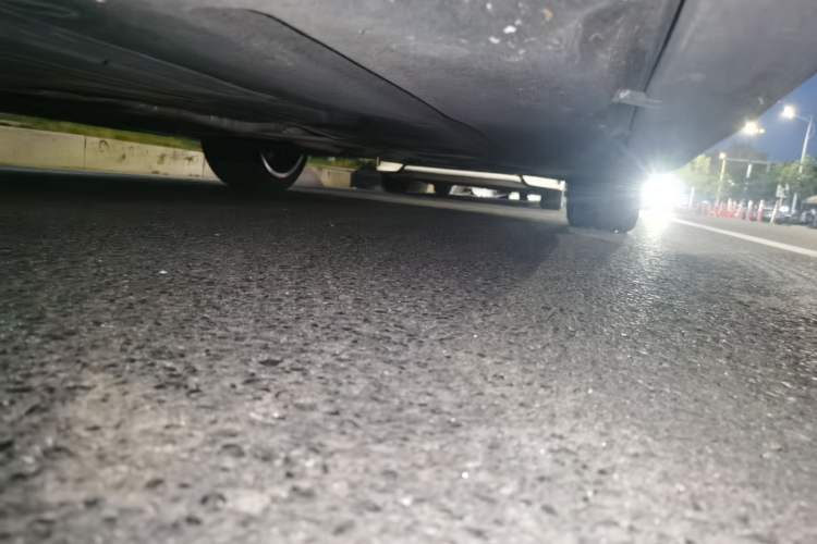 Used BMW 5 Series 2023 530Li Luxury Edition M Sport Package Chassis Front Left