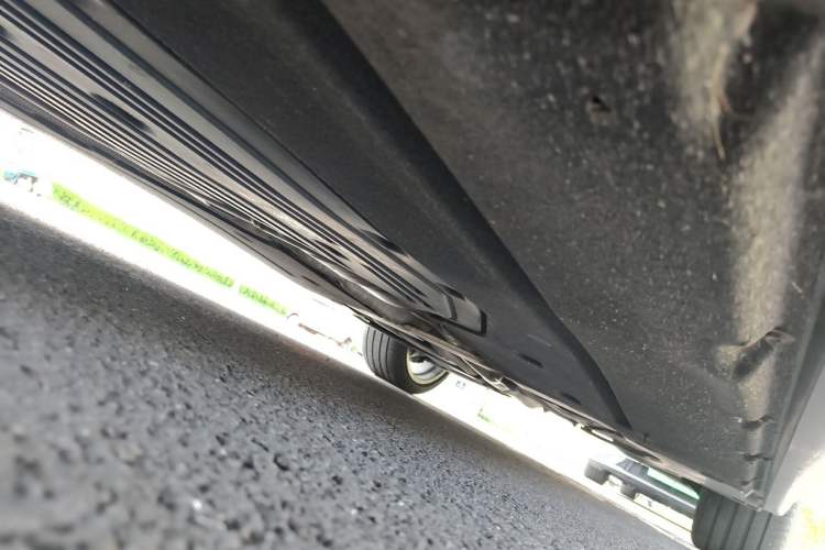 Used BMW 5 Series 2023 530Li Leading Model M Sport Package Chassis Front Left