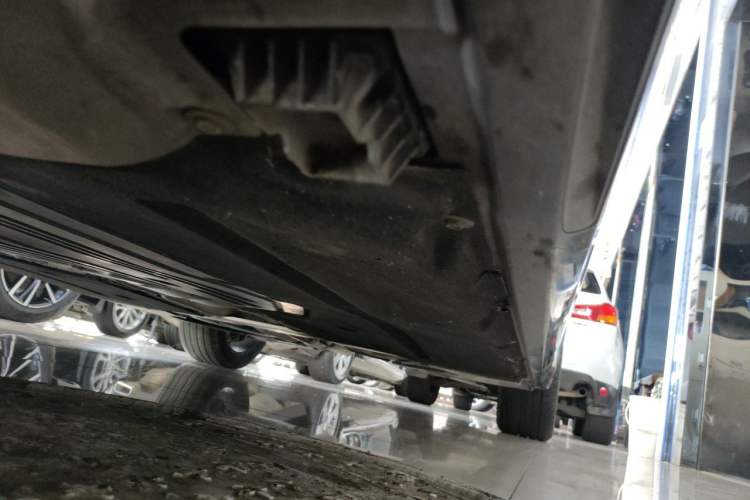 Used BMW 5 Series 2023 530Li Leading Edition Luxury Package Chassis Front Left