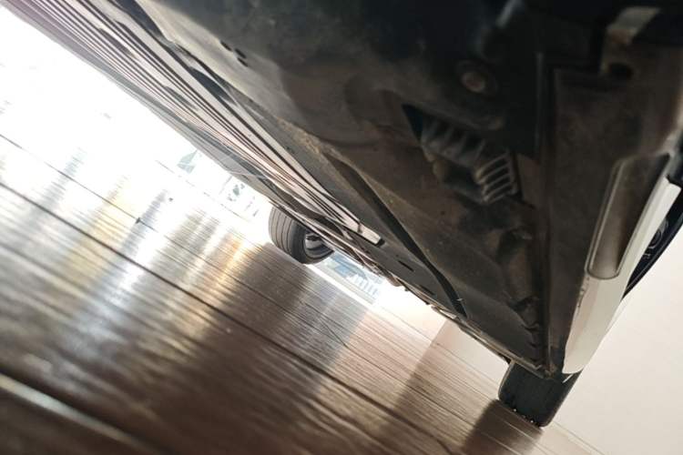Used BMW 5 Series 2023 530Li Leading Model M Sport Package Chassis Front Left