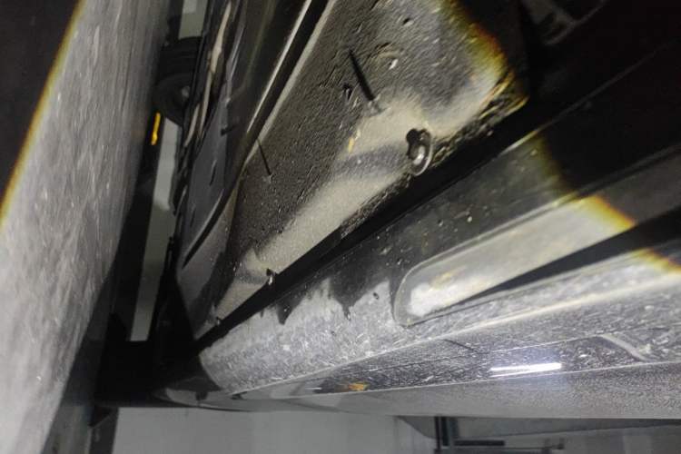 Used BMW 5 Series 2023 530Li Leading Model M Sport Package Chassis Front Left