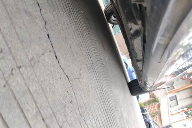 Used BMW 5 Series 2023 530Li Leading Model M Sport Package Chassis Front Left