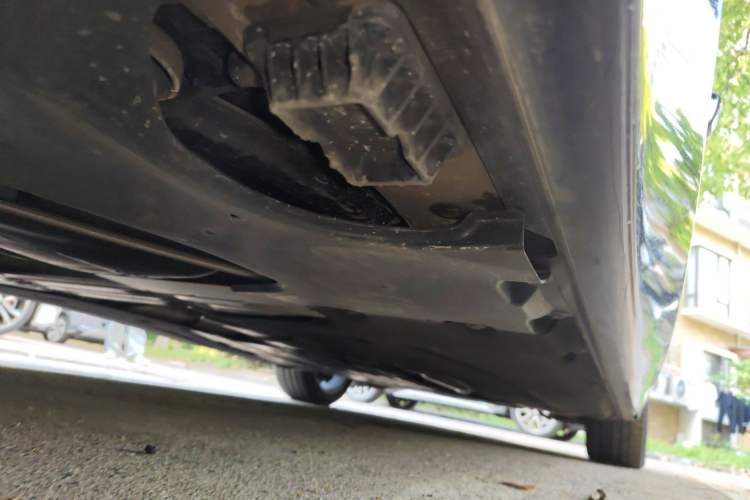 Used BMW 5 Series 2023 530Li Leading Model M Sport Package Chassis Front Right