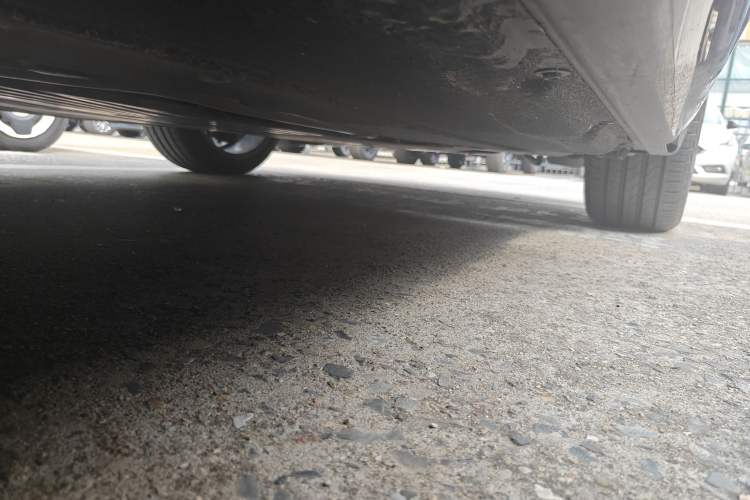 Used BMW 5 Series 2023 530Li Leading Model M Sport Package Chassis Front Right