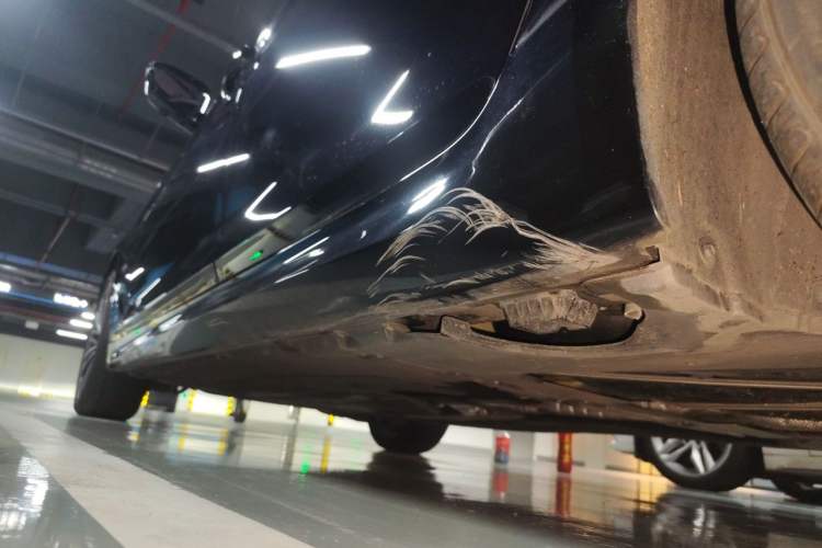 Used BMW 5 Series 2023 530Li Leading Model M Sport Package Chassis Rear Left