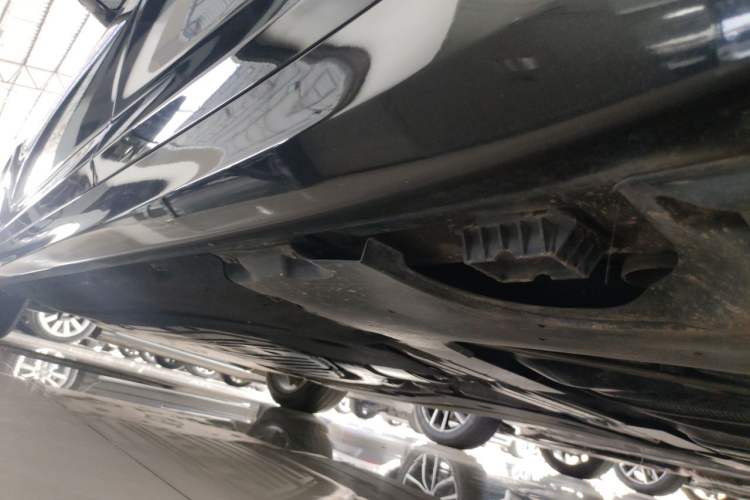 Used BMW 5 Series 2023 530Li Leading Edition Luxury Package Chassis Rear Left