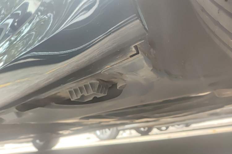 Used BMW 5 Series 2023 530Li Luxury Edition M Sport Package Chassis Rear Left