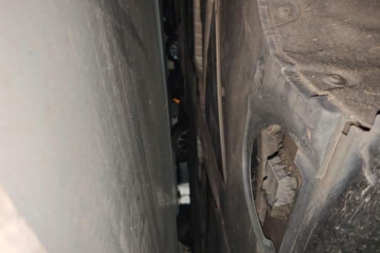 Used BMW 5 Series 2023 530Li Leading Model M Sport Package Chassis Rear Right