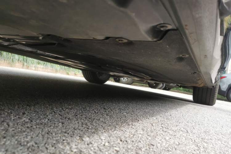 Used BMW 5 Series 2023 530Li Leading Model M Sport Package Chassis Rear Right