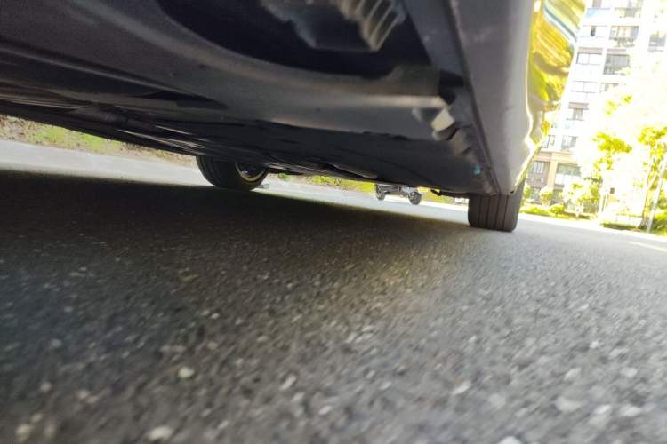 Used BMW 5 Series 2023 530Li Leading Model M Sport Package Chassis Rear Right