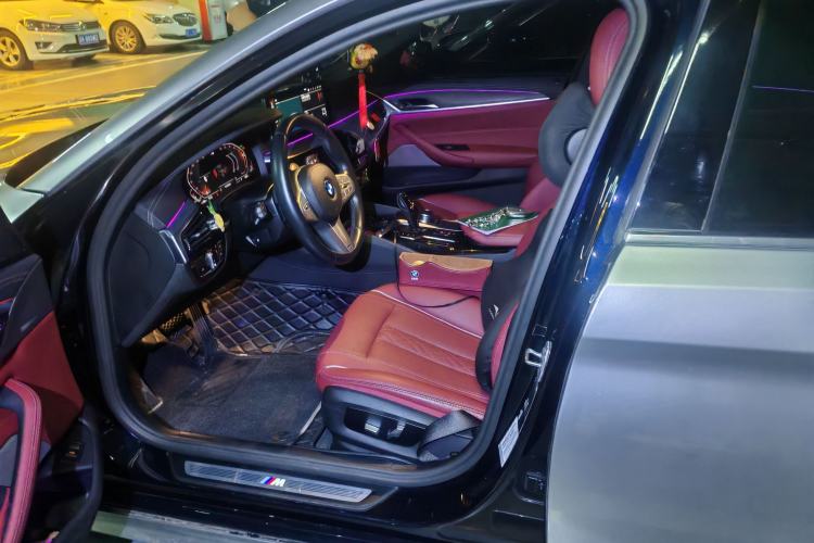 Used BMW 5 Series 2023 530Li Leading Model M Sport Package Driver Seat