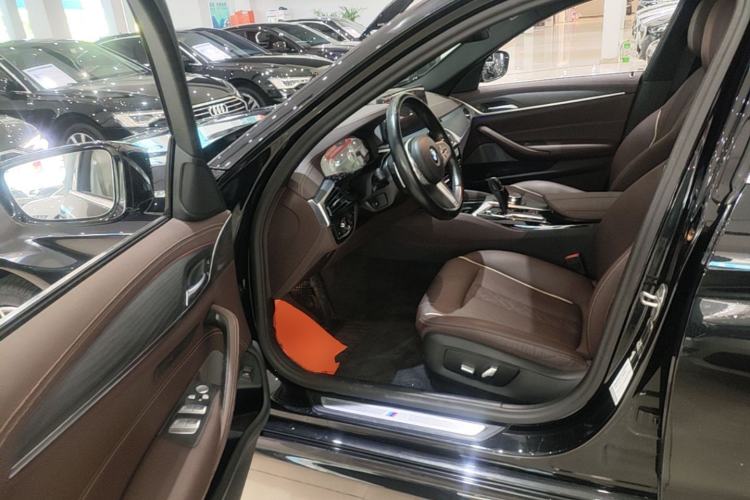 Used BMW 5 Series 2023 530Li Leading Model M Sport Package Driver Seat