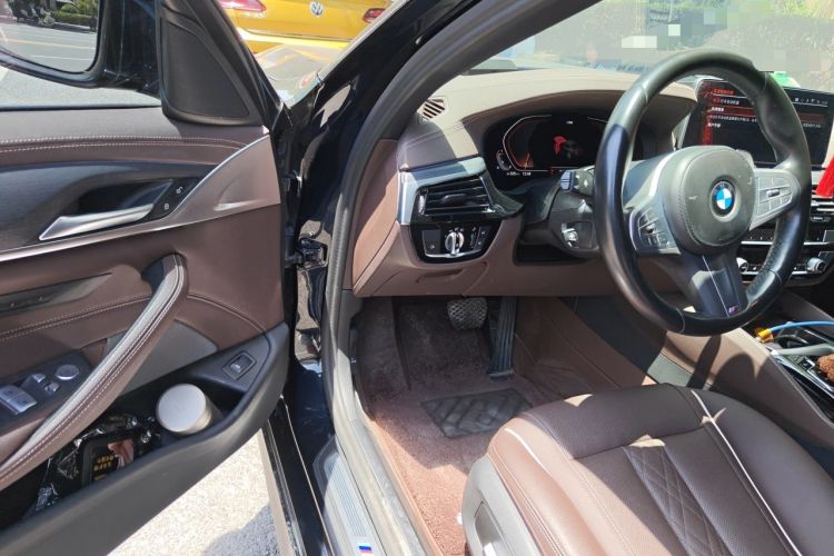 Used BMW 5 Series 2023 530Li xDrive M Sport Package Driver Seat