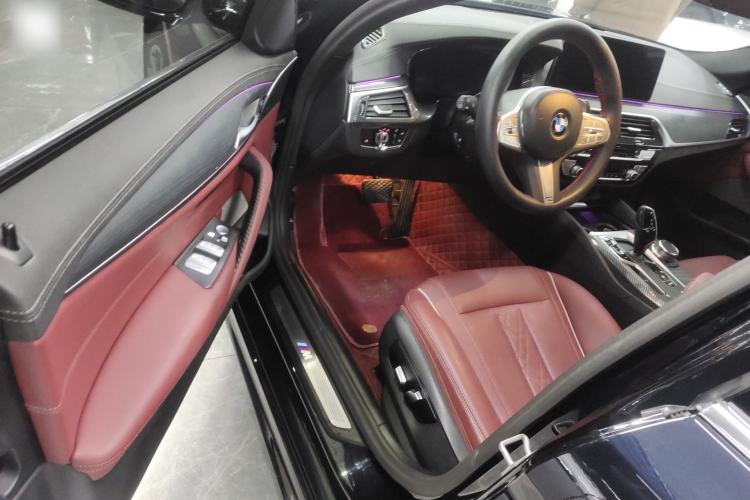 Used BMW 5 Series 2023 530Li xDrive M Sport Package Driver Seat