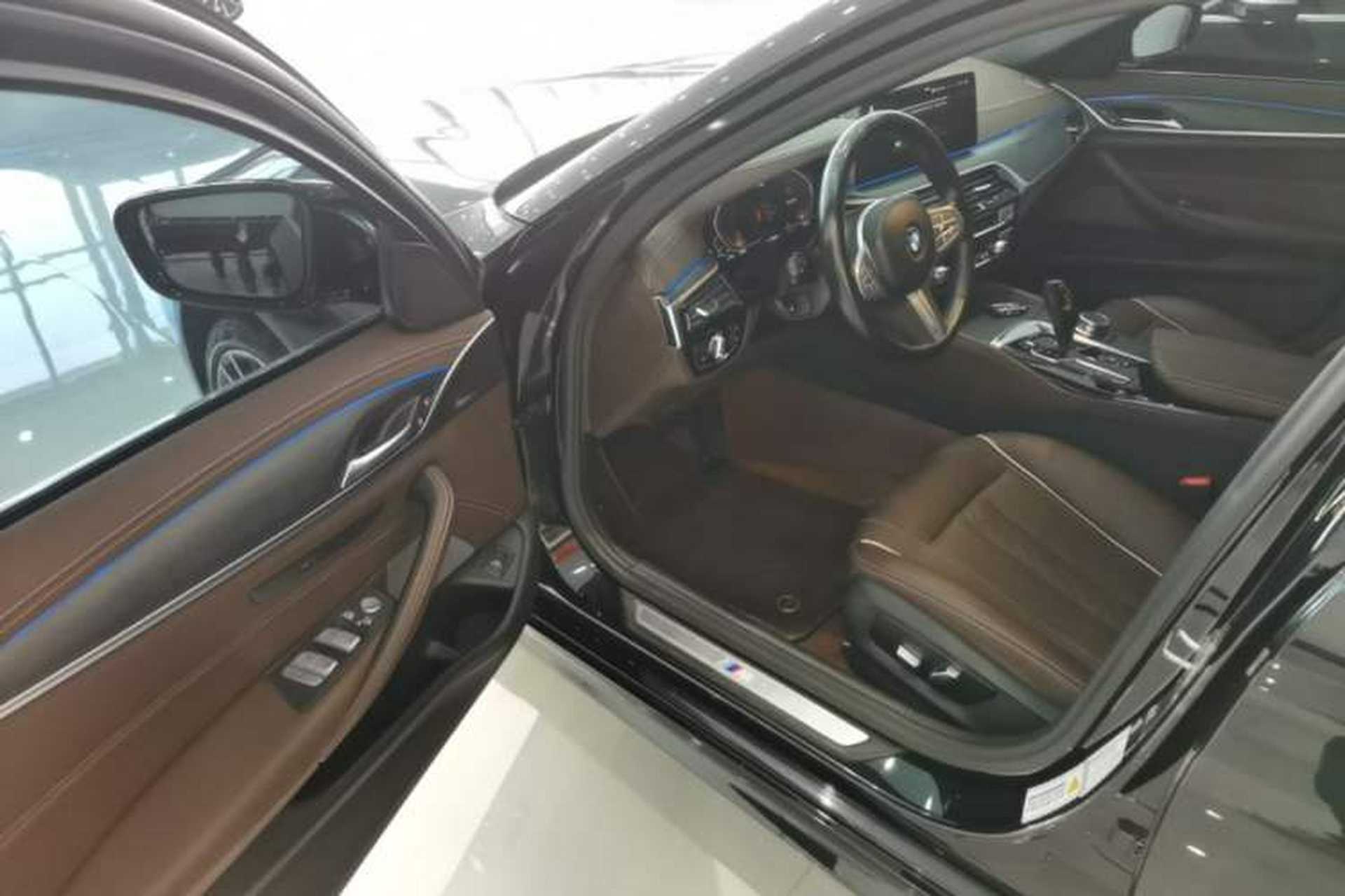 Used BMW 5 Series 2023 530Li Leading Model M Sport Package Driver Seat