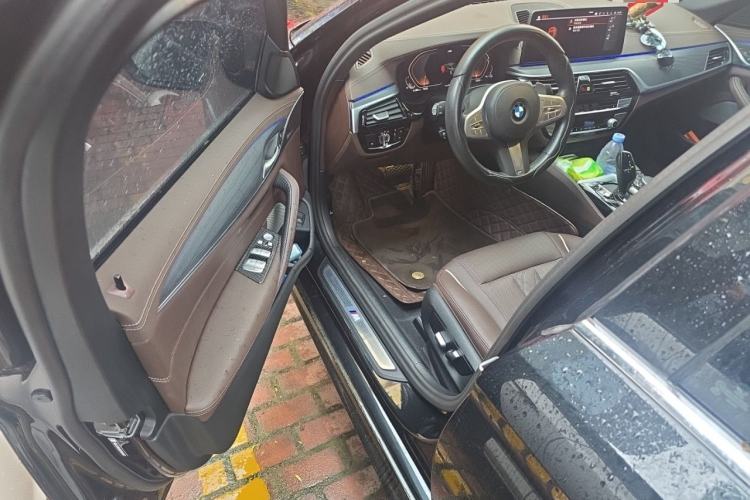 Used BMW 5 Series 2023 530Li Leading Model M Sport Package Driver Seat