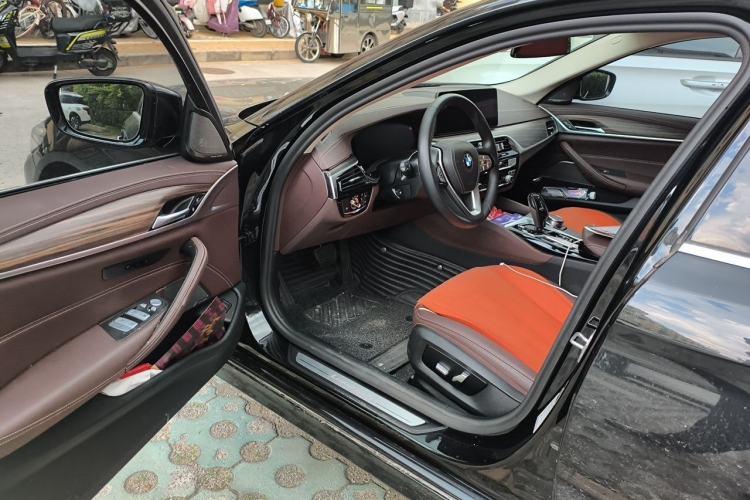 Used BMW 5 Series 2023 530Li Leading Edition Luxury Package Driver Seat