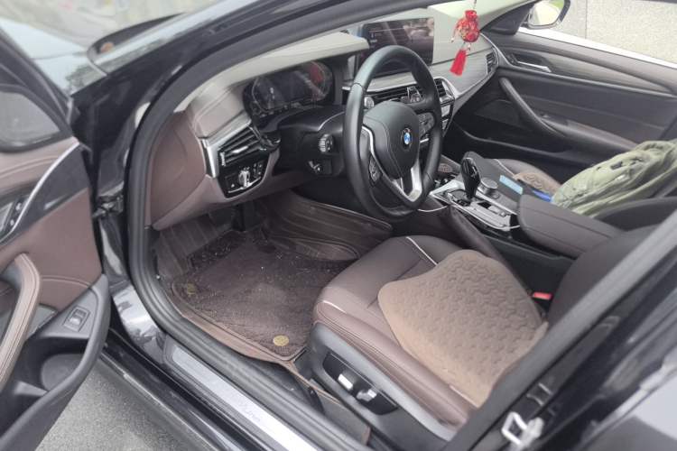 Used BMW 5 Series 2023 Facelifted 530Li Leading Luxury Package Driver Seat