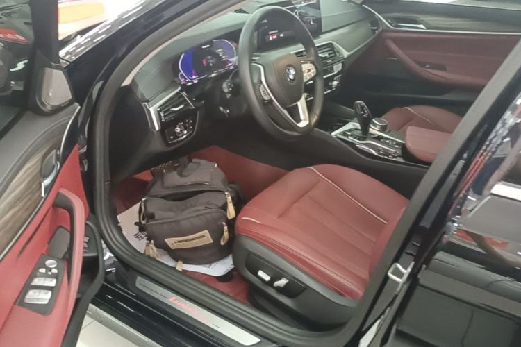 Used BMW 5 Series 2023 530Li Leading Edition Luxury Package Driver Seat