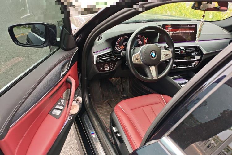 Used BMW 5 Series 2023 530Li Leading Model M Sport Package Driver Seat