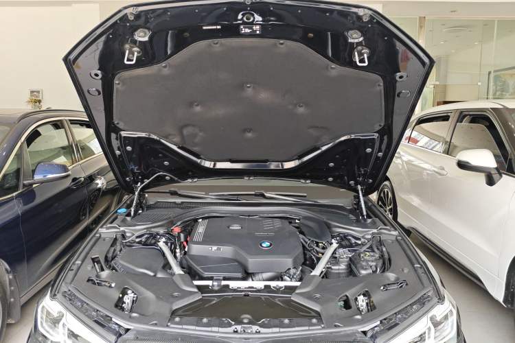 Used BMW 5 Series 2023 530Li Luxury Edition M Sport Package Engine Bay