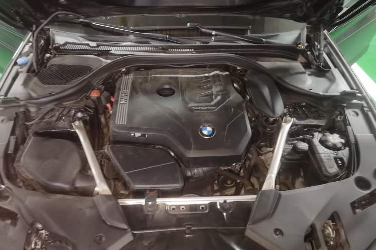 Used BMW 5 Series 2023 530Li Leading Model M Sport Package Engine Bay