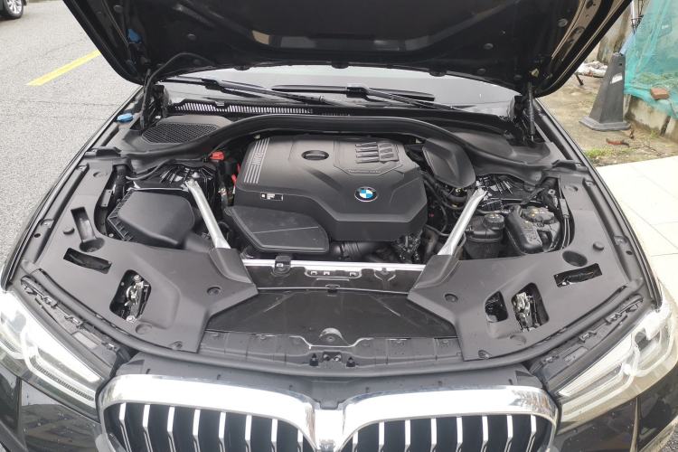 Used BMW 5 Series 2023 530Li Leading Model M Sport Package Engine Bay
