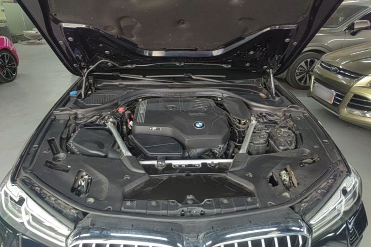 Used BMW 5 Series 2023 Restyled 530Li Leading Edition M Sport Package Engine Bay