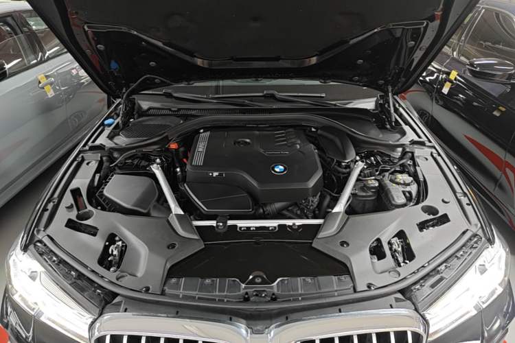Used BMW 5 Series 2023 Restyled 530Li Leading Edition M Sport Package Engine Bay