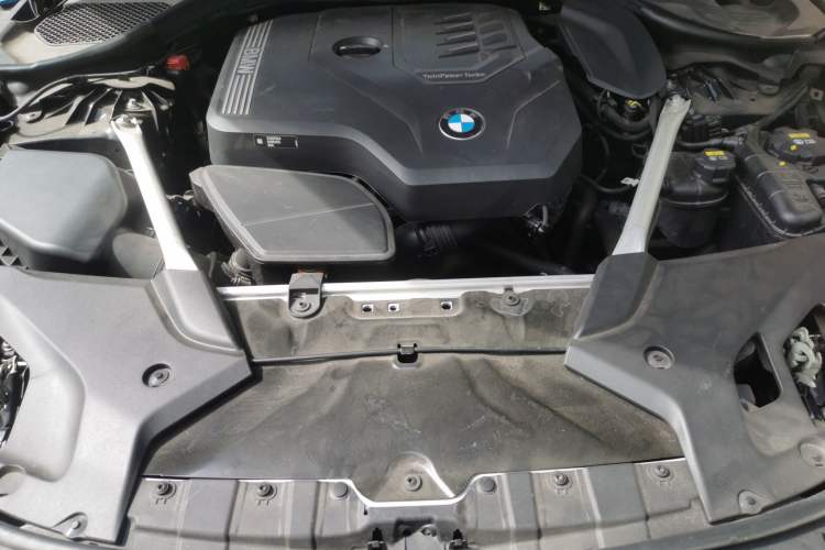 Used BMW 5 Series 2023 530Li Leading Model M Sport Package Engine Bay