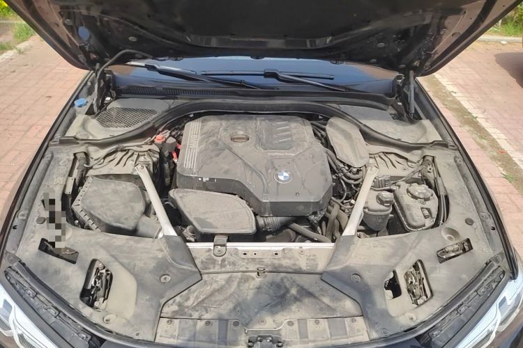 Used BMW 5 Series 2023 Restyled 530Li Luxury Edition M Sport Package Engine Bay