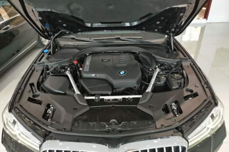 Used BMW 5 Series 2023 530Li Leading Model M Sport Package Engine Bay
