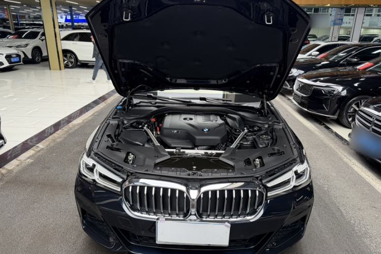 Used BMW 5 Series 2023 530Li Leading Model M Sport Package Engine Bay