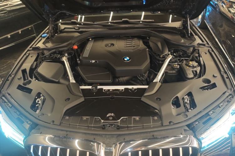 Used BMW 5 Series 2023 530Li Leading Model M Sport Package Engine Bay