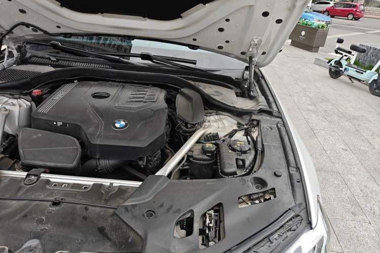 Used BMW 5 Series 2023 530Li Leading Model M Sport Package Engine Bay Left