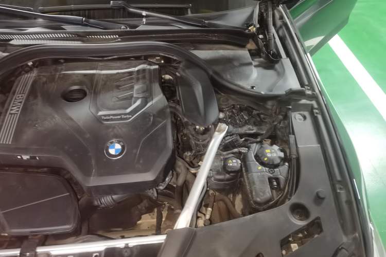 Used BMW 5 Series 2023 530Li Leading Model M Sport Package Engine Bay Left