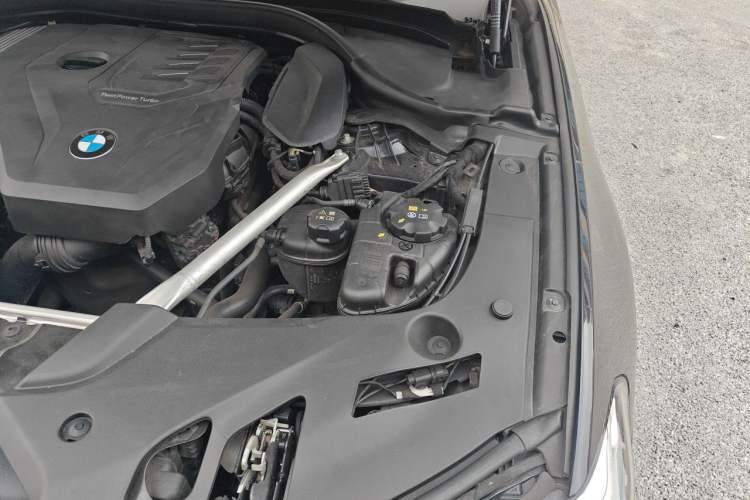Used BMW 5 Series 2023 530Li Leading Model M Sport Package Engine Bay Left