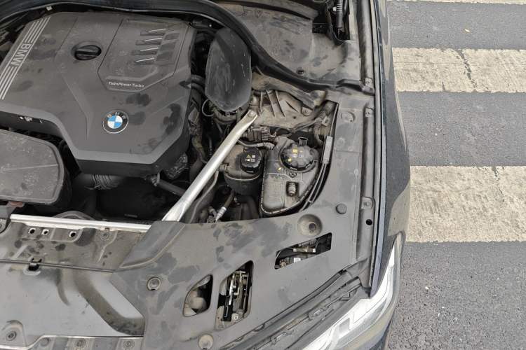 Used BMW 5 Series 2023 530Li Leading Model M Sport Package Engine Bay Left