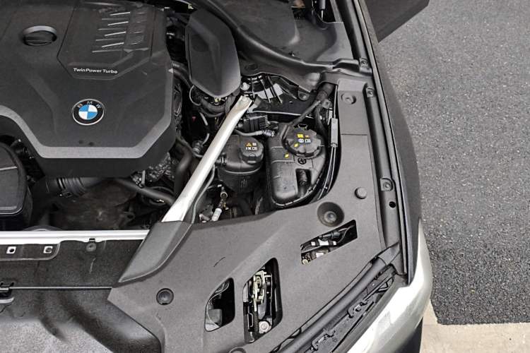 Used BMW 5 Series 2023 530Li Leading Model M Sport Package Engine Bay Left