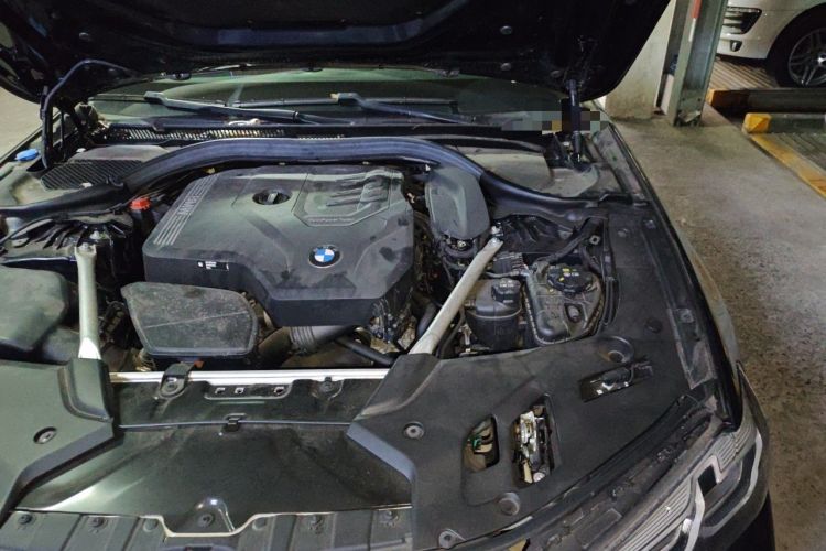 Used BMW 5 Series 2023 530Li Leading Model M Sport Package Engine Bay Left