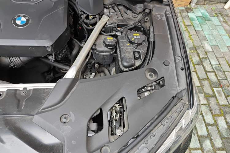 Used BMW 5 Series 2023 530Li Leading Model M Sport Package Engine Bay Left