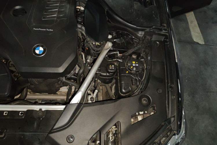 Used BMW 5 Series 2023 530Li Leading Model M Sport Package Engine Bay Left