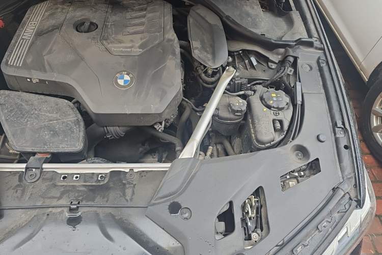 Used BMW 5 Series 2023 530Li Leading Model M Sport Package Engine Bay Left