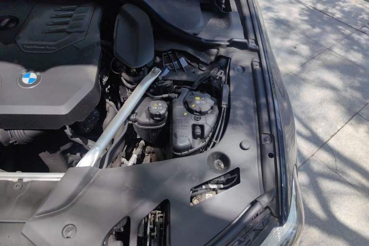 Used BMW 5 Series 2023 Restyled 530Li Leading Edition M Sport Package Engine Bay Left
