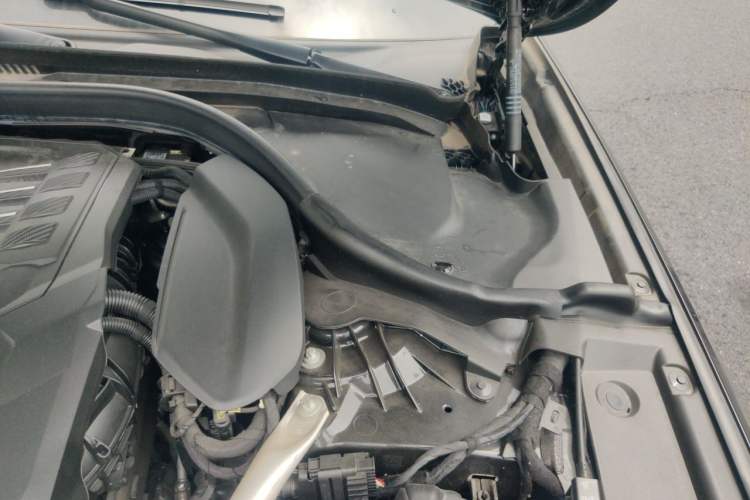 Used BMW 5 Series 2023 530Li Leading Model M Sport Package Engine Bay Left