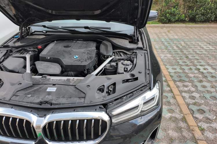 Used BMW 5 Series 2023 530Li Leading Edition Luxury Package Engine Bay Left
