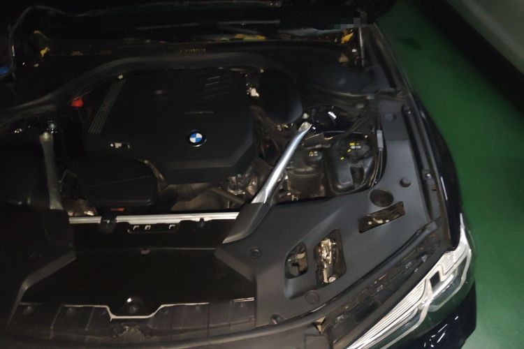 Used BMW 5 Series 2023 530Li Leading Model M Sport Package Engine Bay Left